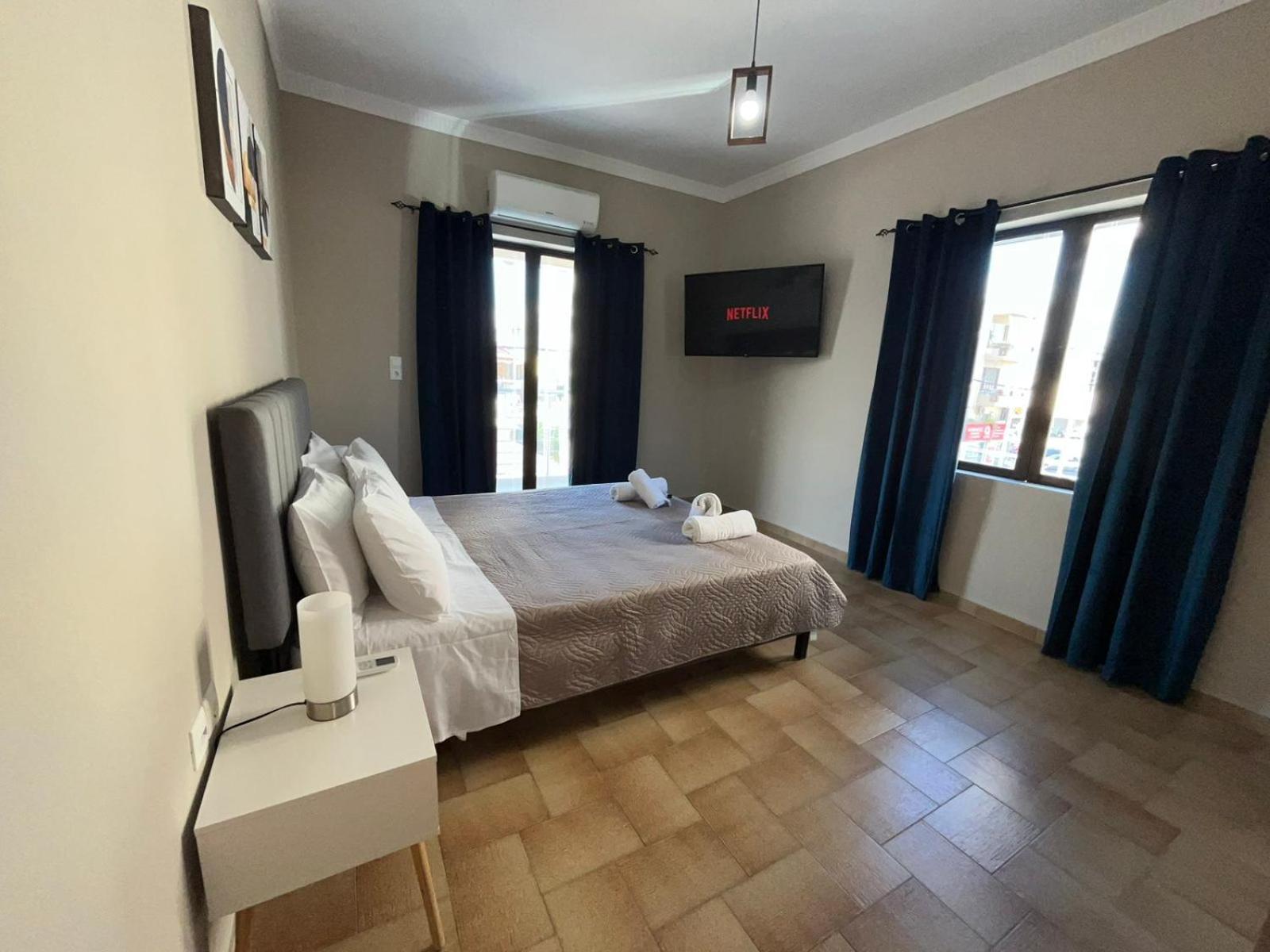 Modern Central Αpt 500M From The Beach. خانيا المظهر الخارجي الصورة